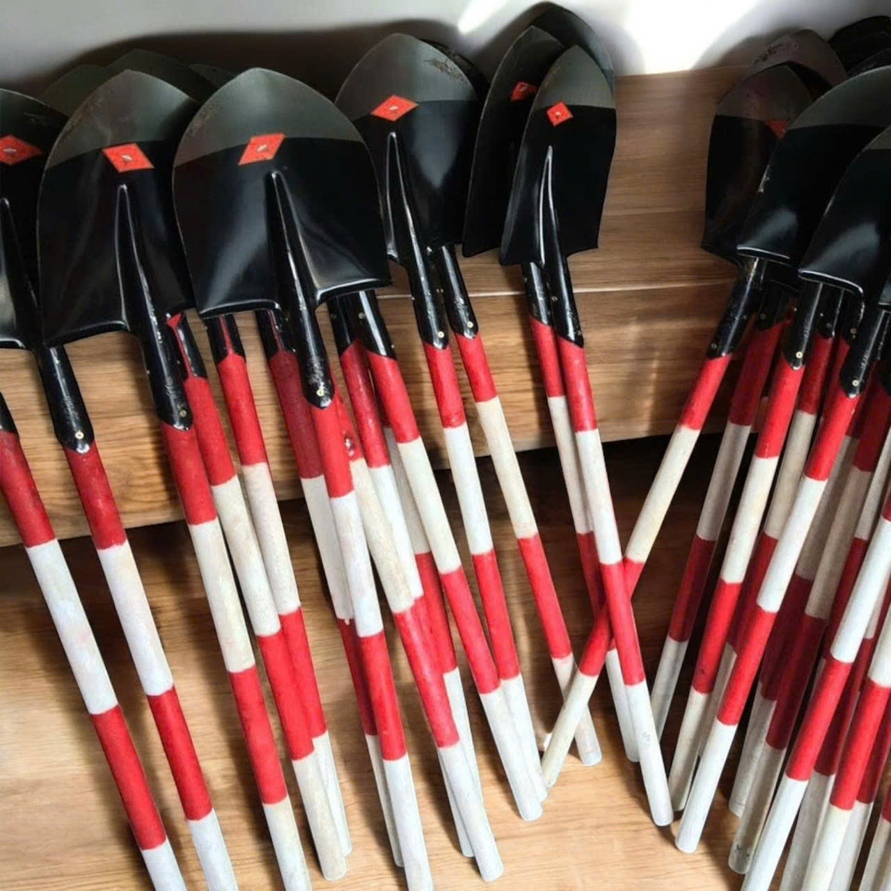 Xẻng xúc cát chữa cháy (2) Xẻng xúc cát chữa cháy