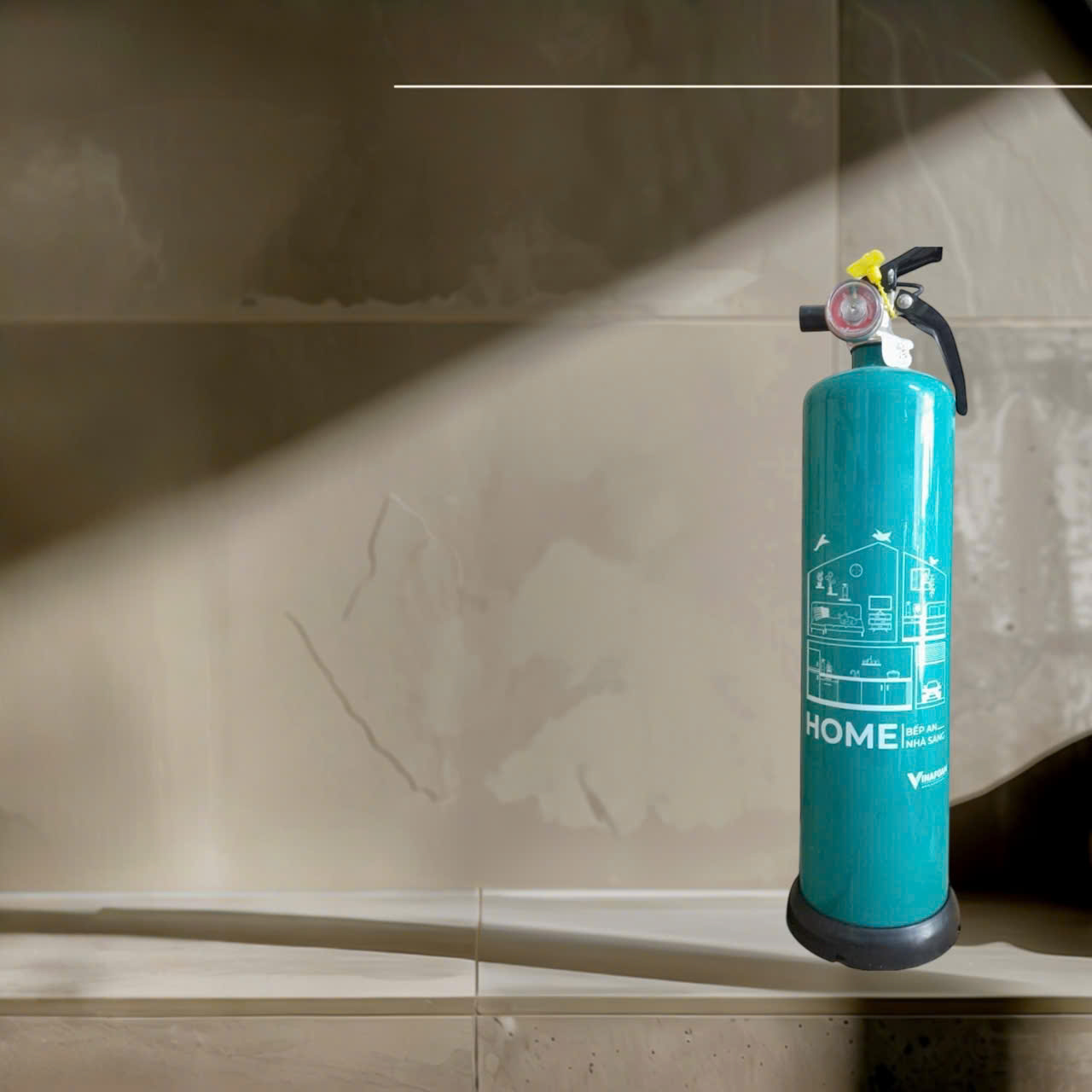Bình chữa cháy nhà bếp VINAFOAM 950ML (2) Bình chữa cháy nhà bếp VINAFOAM 950ML + TEM KIỂM ĐỊNH